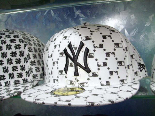 new era ball flashing cap