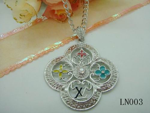  wholesale popular kinds of brand necklace 