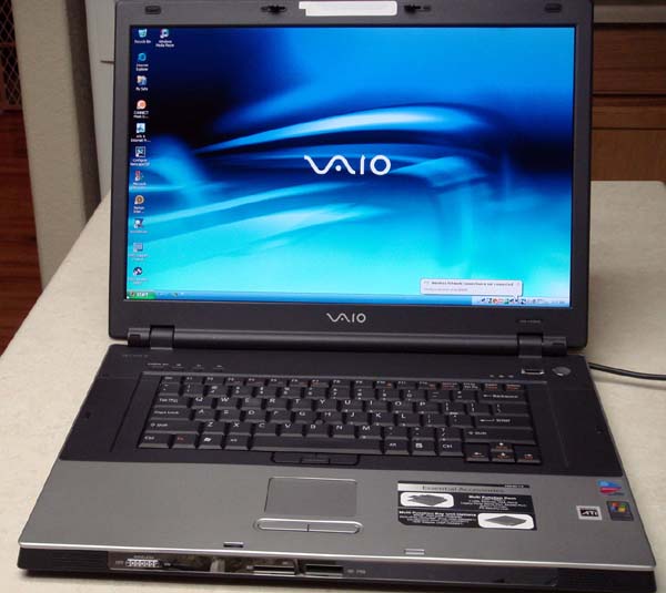 Sony VAIO-Multimedia Laptop VGN-AX580G