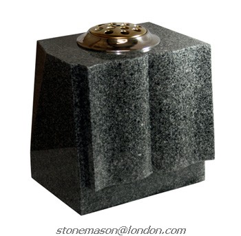 V04 Granite Vase