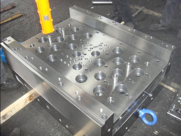 Die casting mould base