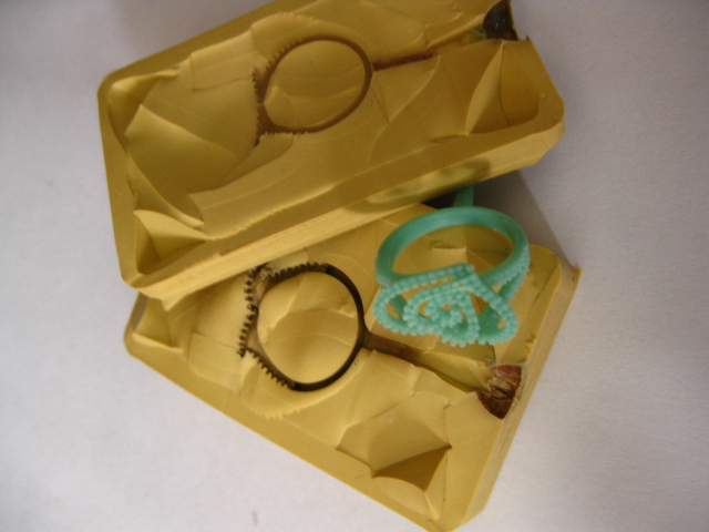 Jewelry rubber mold