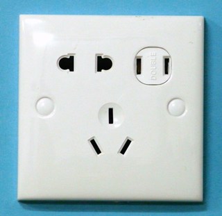 2,2,3 socket