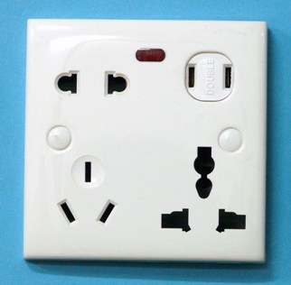 2,2,3,3 socket with light