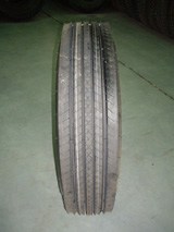 TYRE  11R22.5 