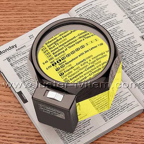 Cordless Illuminated Magnifier