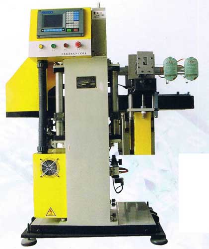 in-mold labelling machine