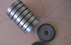 Alnico magnet