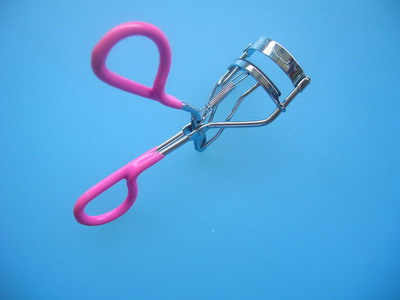 metal eyelash curler