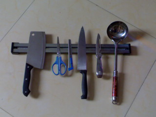 magnetic knife bar