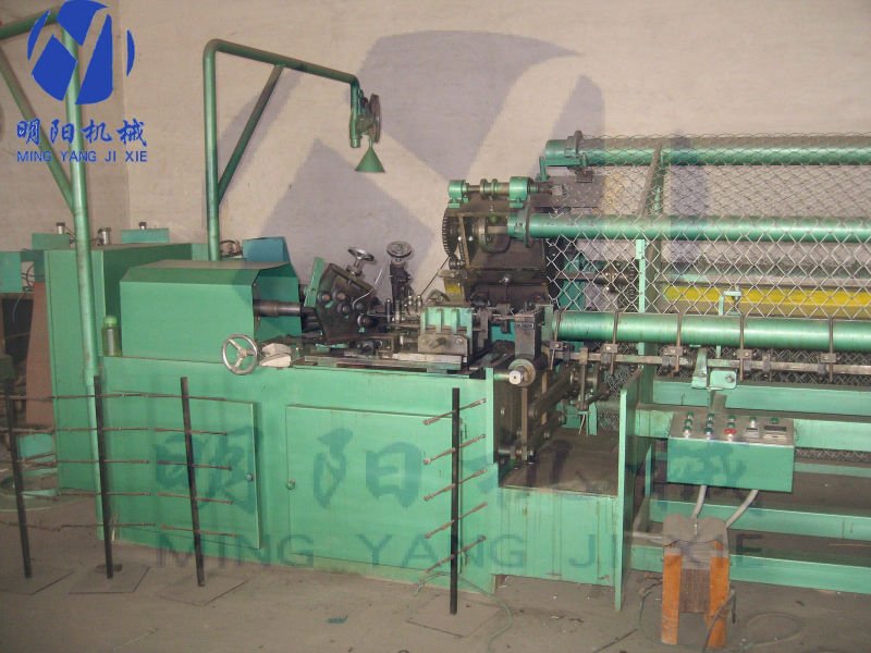 Chain Link Fence Machine