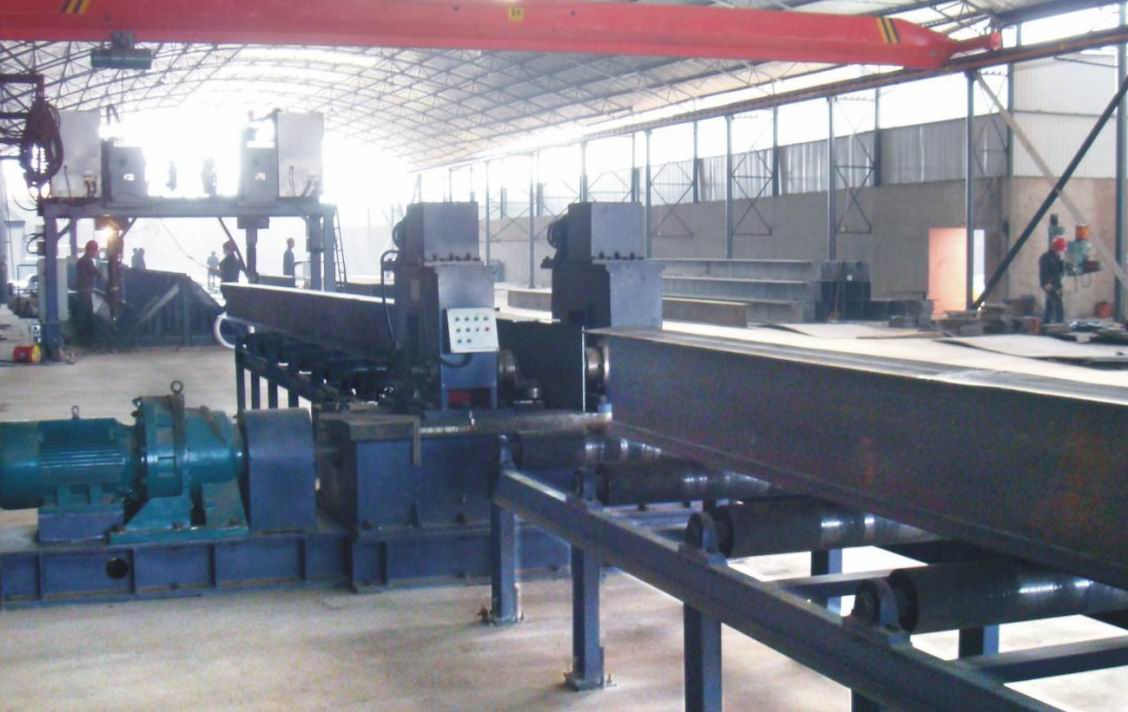 H beam straighening machine