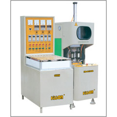 PET Bottle Blow Molding Machine