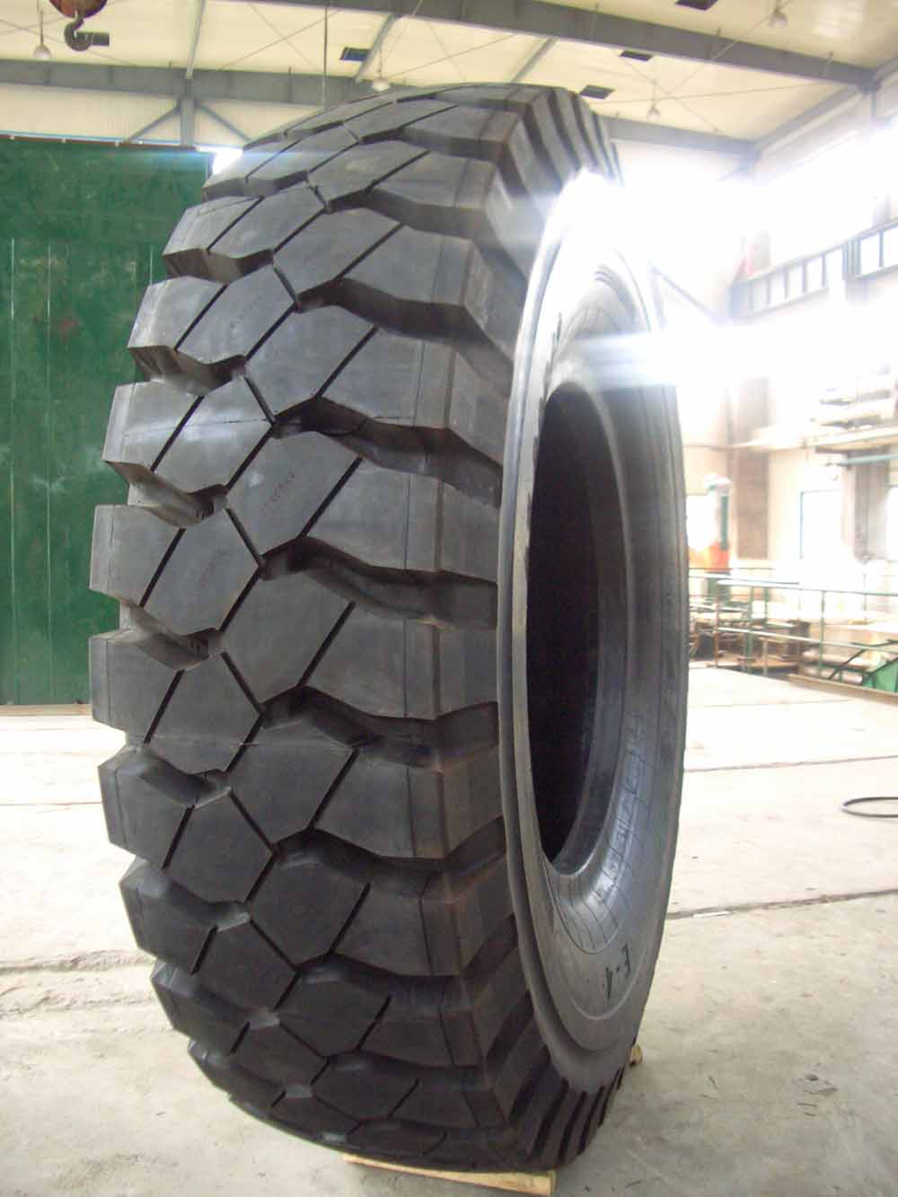 Mining OTR Tire 2700R49