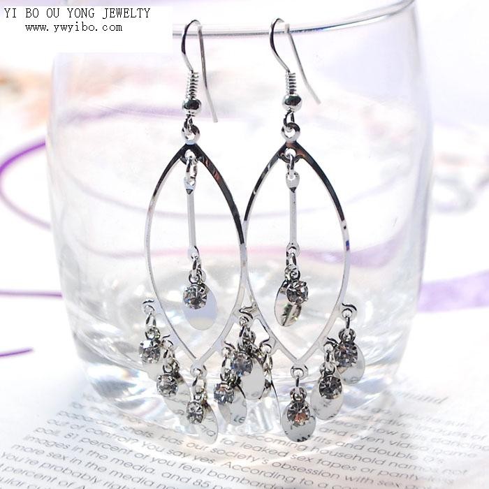 Supply large quantity of  crystal earring