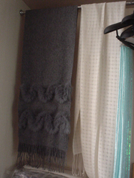 cashmere throw/scarves