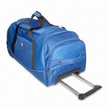 Easy-to-Carry Rolling Duffle Bag