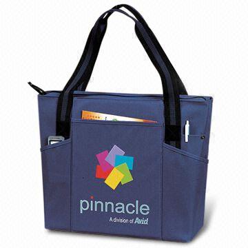 Beach/Tote Bag with Zippered Main Compartment 