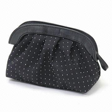 Cosmetic Bag, Measuring 18 x 13 x 7.5cm