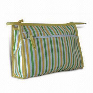 Toiletry Bags, Useful and Convenient in Daily Life