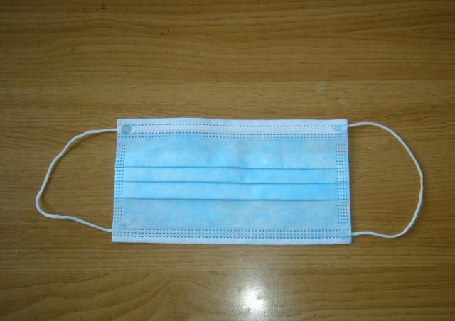 3 ply nonwoven face mask