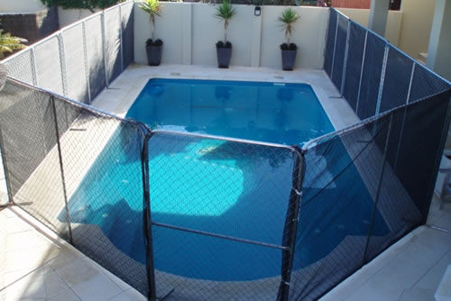 Temporary pool fencing