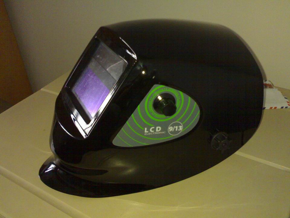 auto-darkening welding helmet