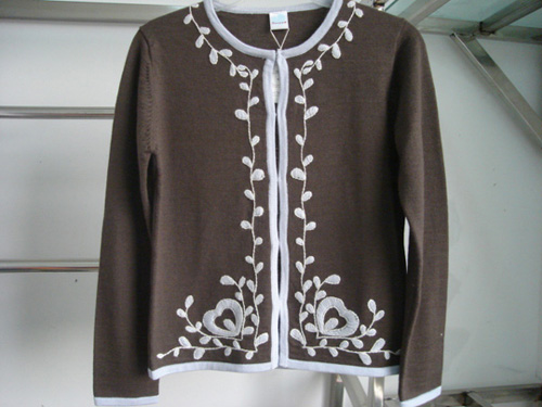 women's wool/acrylic cardigan