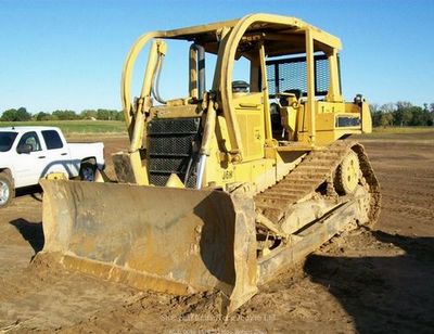 Used Caterpillar D6D, D6G, D6H, D7H,Bulldozers