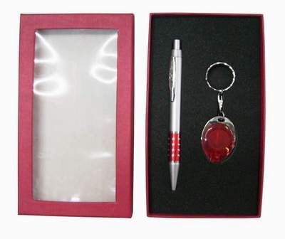 sell pen+key chain for a good gift set