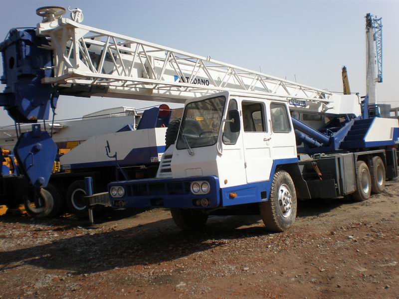 Sell 25 ton used tadano crane