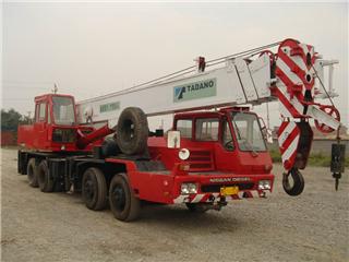 support truck crane:Tadano tg300e