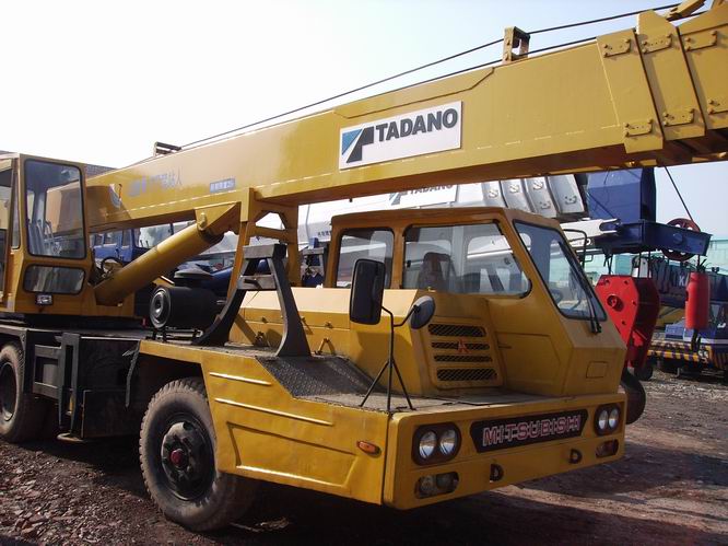 sell tadano 25ton truck crane