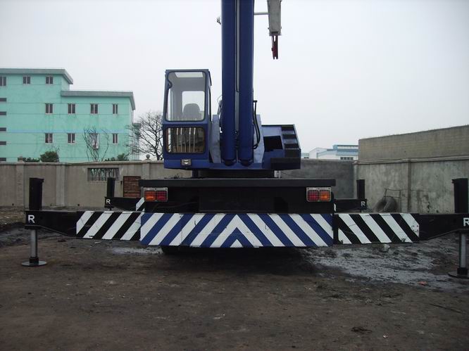 used TADANO and KATO 50 ton truck crane