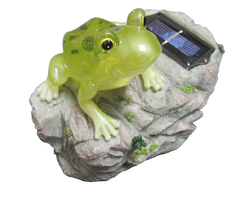 Frog solar garden light