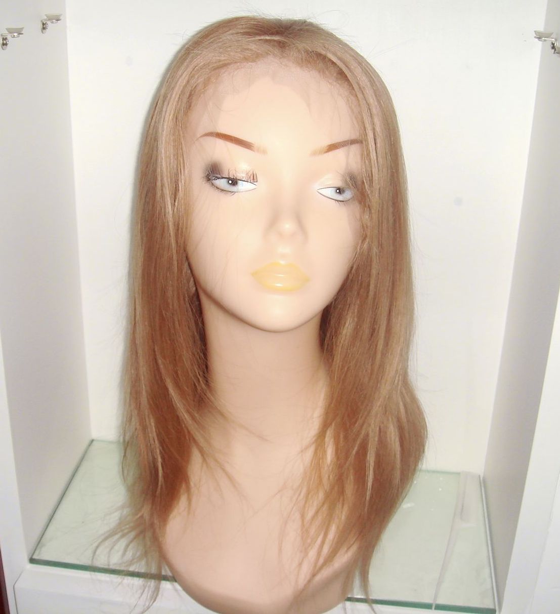 Full lace wigs and lace front wigs