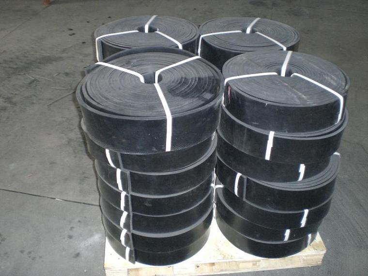 Skirtboard Rubber