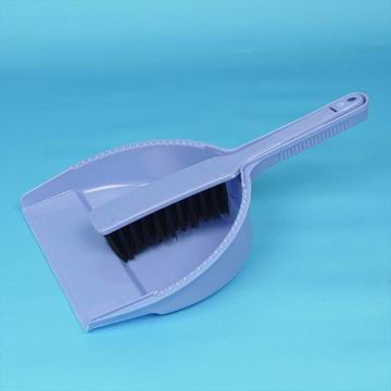 mini dustpan w/brush