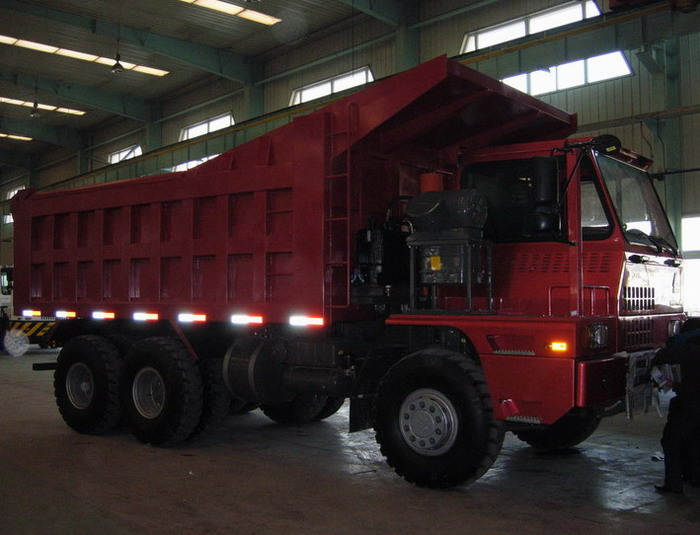 SINOWAY 6*4 Mining dump truck(50Ton)