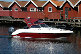 700 Cabin boat -Day Cruiser