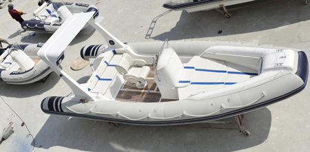 RIB boat-  center console 6.6m