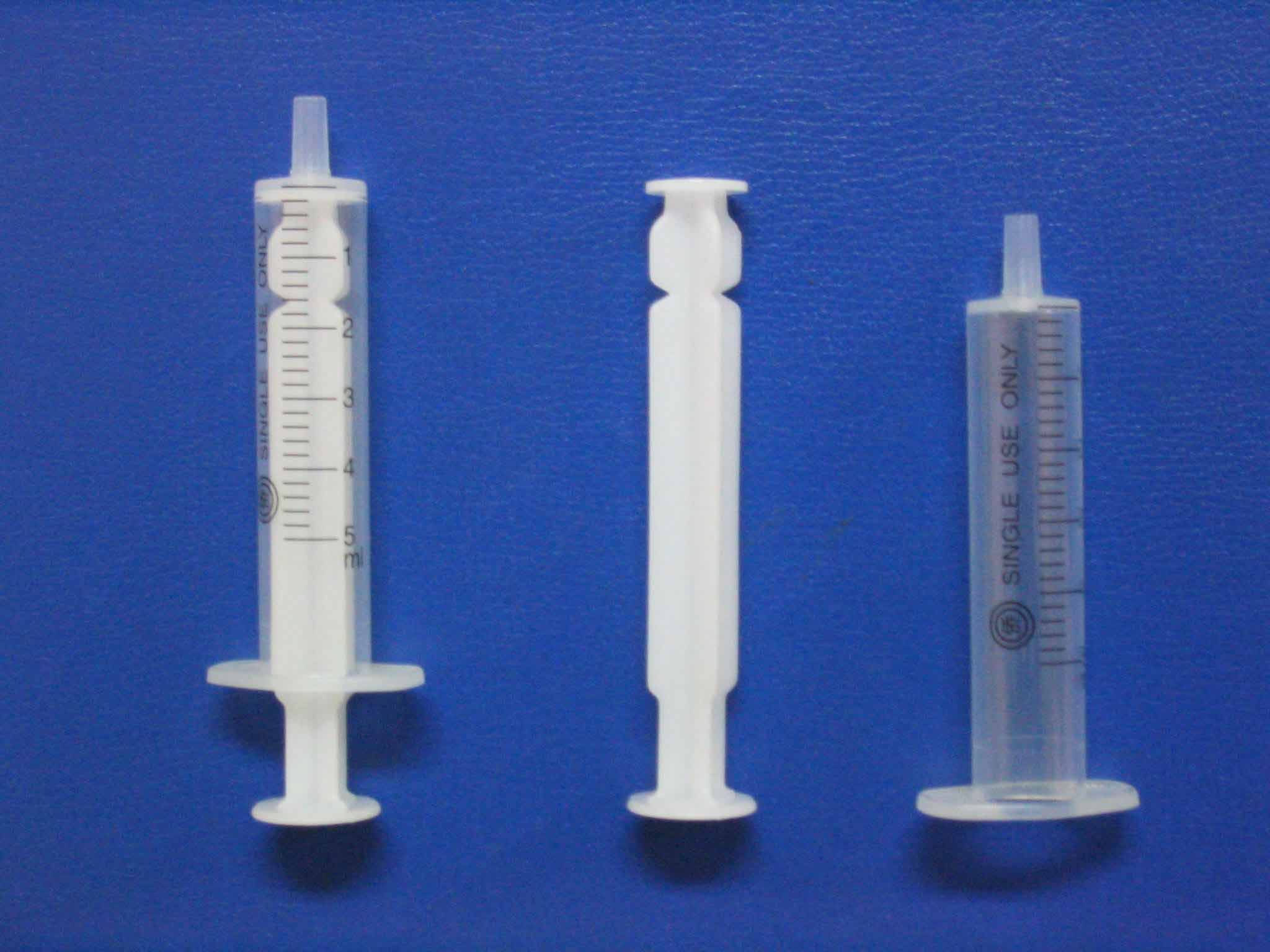 disposable syringe