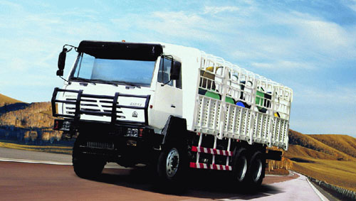 SINOTRUK Str 6x6 cargo