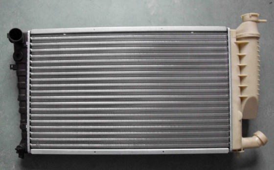 Auto radiator for Peugeot 1301.TT