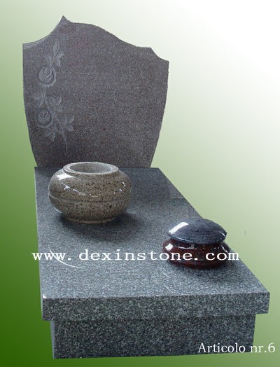 European style tombstone7