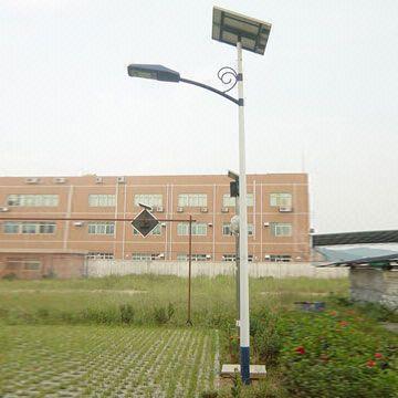 Solar Streetlight for Roadways