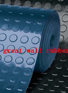 Stud rubber mat