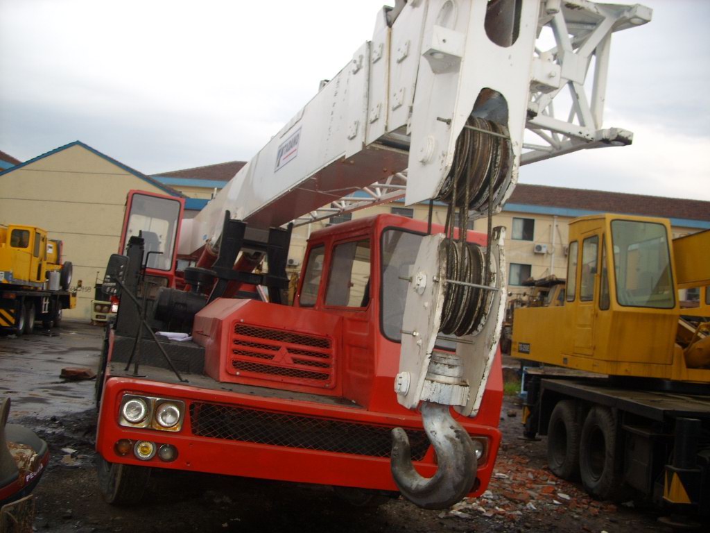 TADANO TR-300M rough terrain crane(used crane 30to