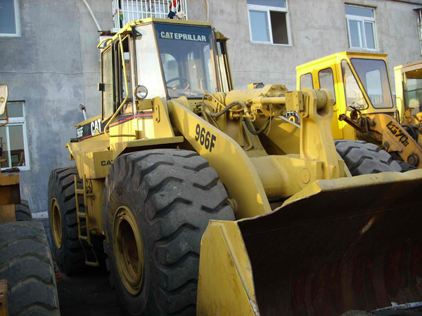 Cat 966F wheel loader