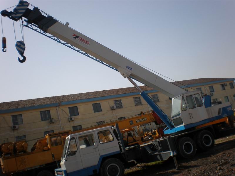 used TADANO 25ton truck crane